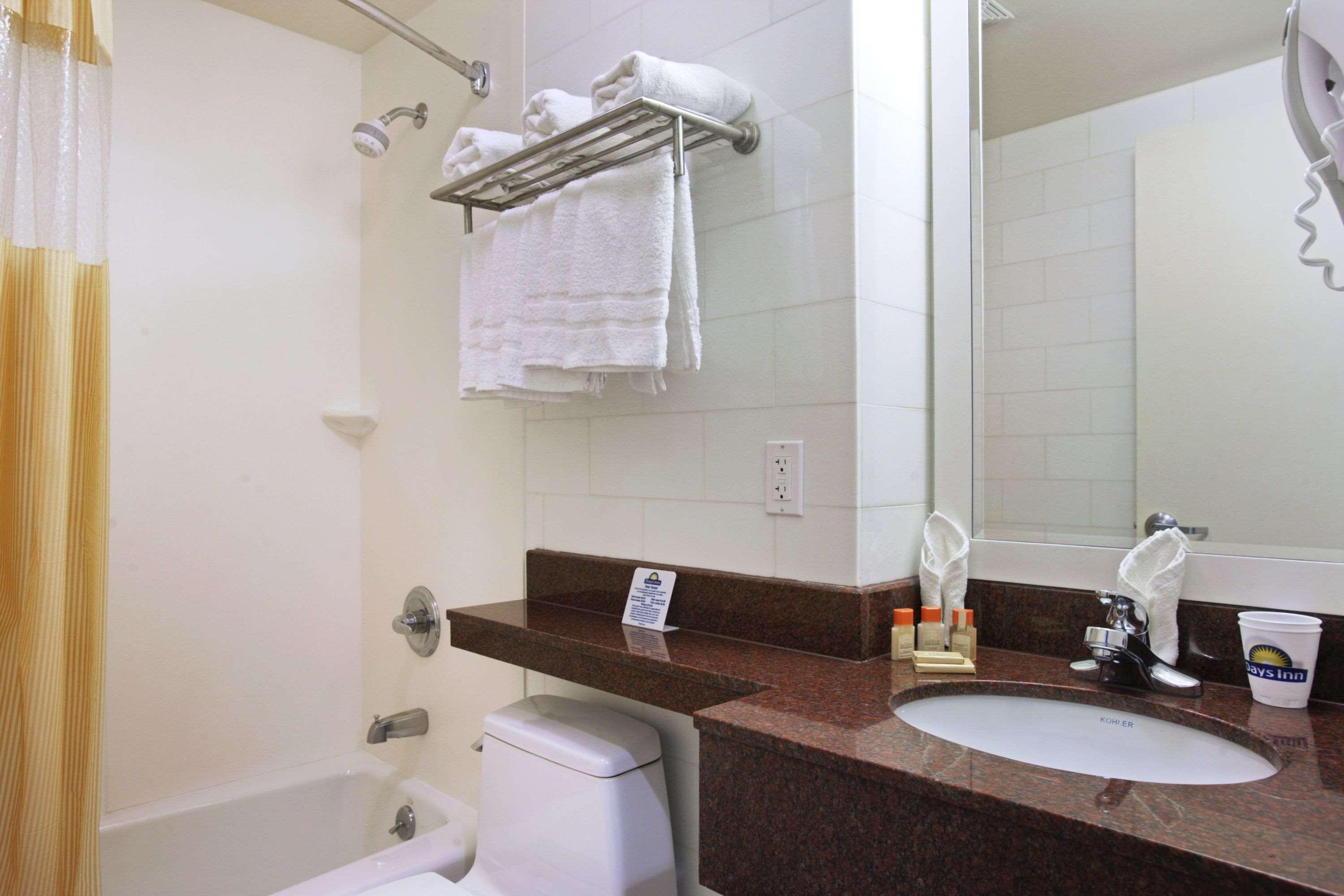 Days Inn Bronx New York Oda fotoğraf